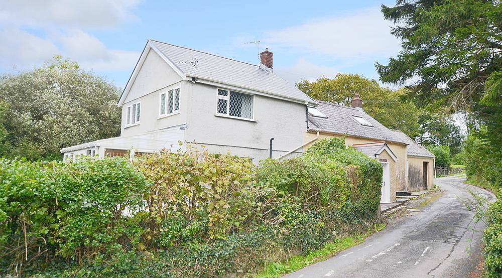 Argoed Road, Ammanford 3 bed property for sale £380,000