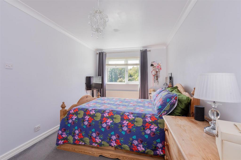 222 Weekes Drive-9.jpg