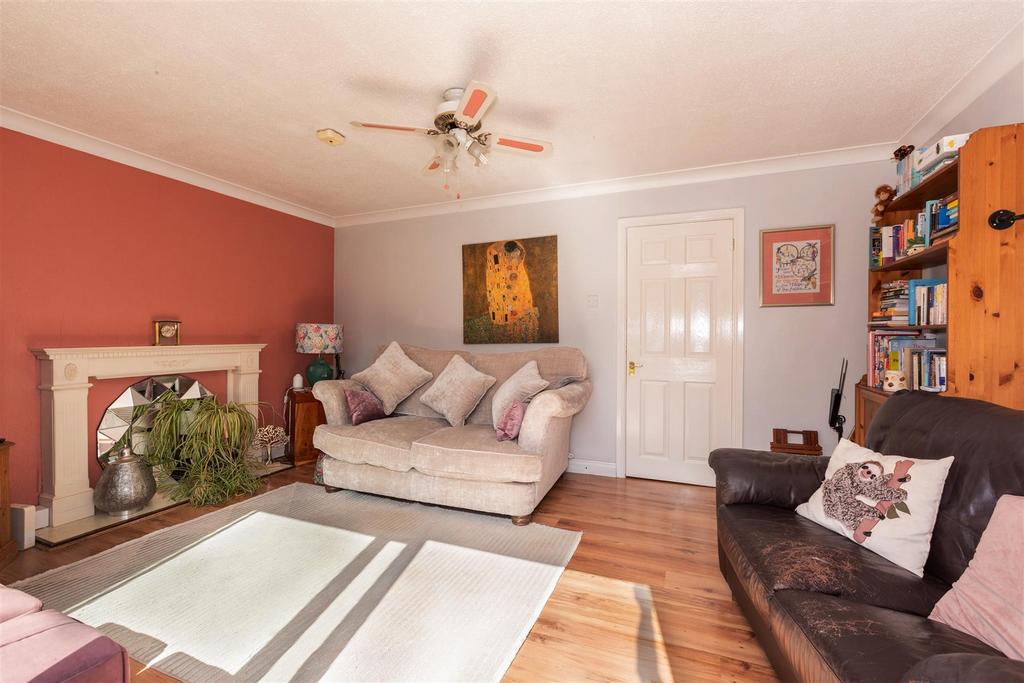 222 Weekes Drive-15.jpg