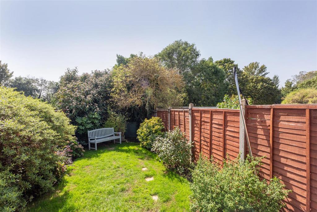 222 Weekes Drive-5.jpg