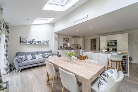 5 bedroom detached house for sale - Langfield Road, Knowle