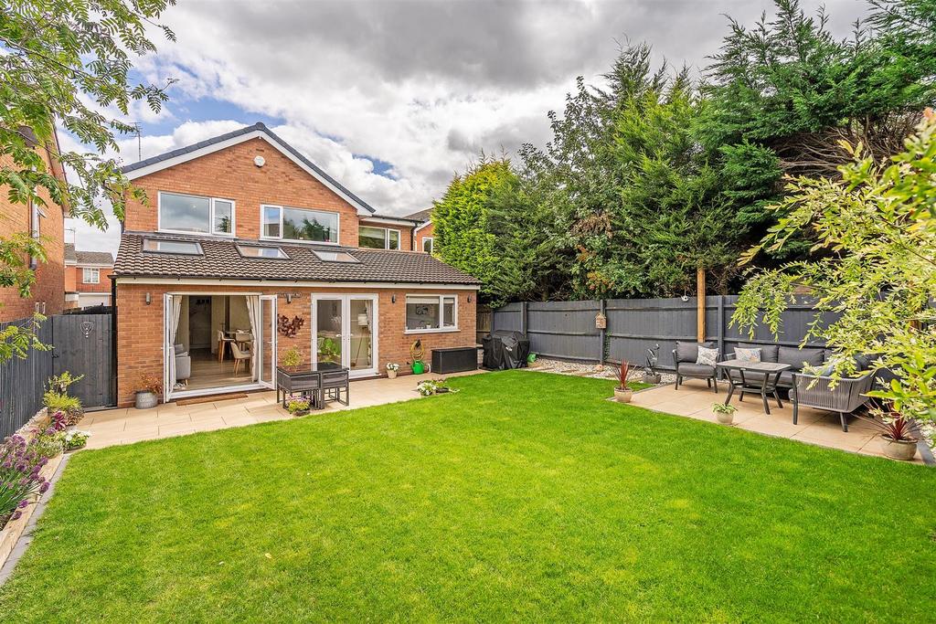 32 Langfield Road-6 lo.jpg