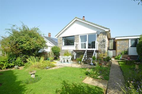2 bedroom detached bungalow for sale - CLOSE TO LOCAL AMENITIES * SHANKLIN