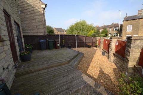 8 Jacobs Croft, Clayton, Bradford, BD14 6SU