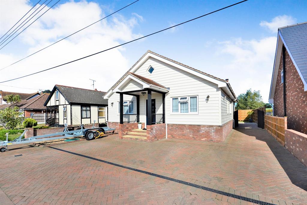 Mountview Crescent, St. Lawrence, Southminster 3 bed bungalow for sale