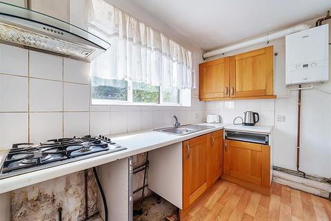 117 Glengall Road, London, NW6 7HG