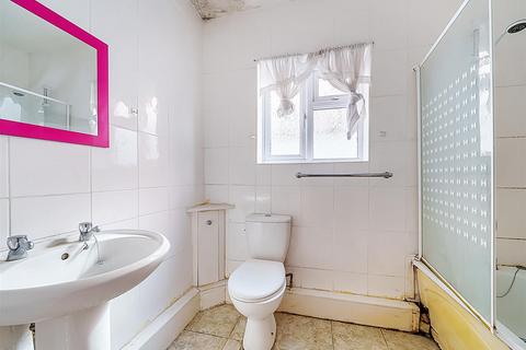117 Glengall Road, London, NW6 7HG