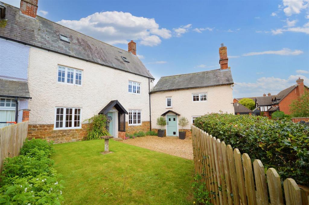 The Green, Guilsborough 4 bed cottage to rent £2,400 pcm (£554 pw)