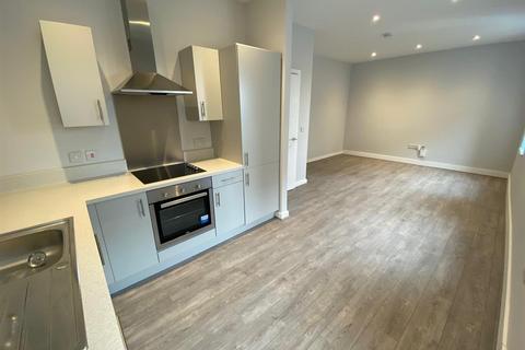 2 bedroom apartment for sale, Sky Gardens, Crosby Road North, Waterloo, Liverpool