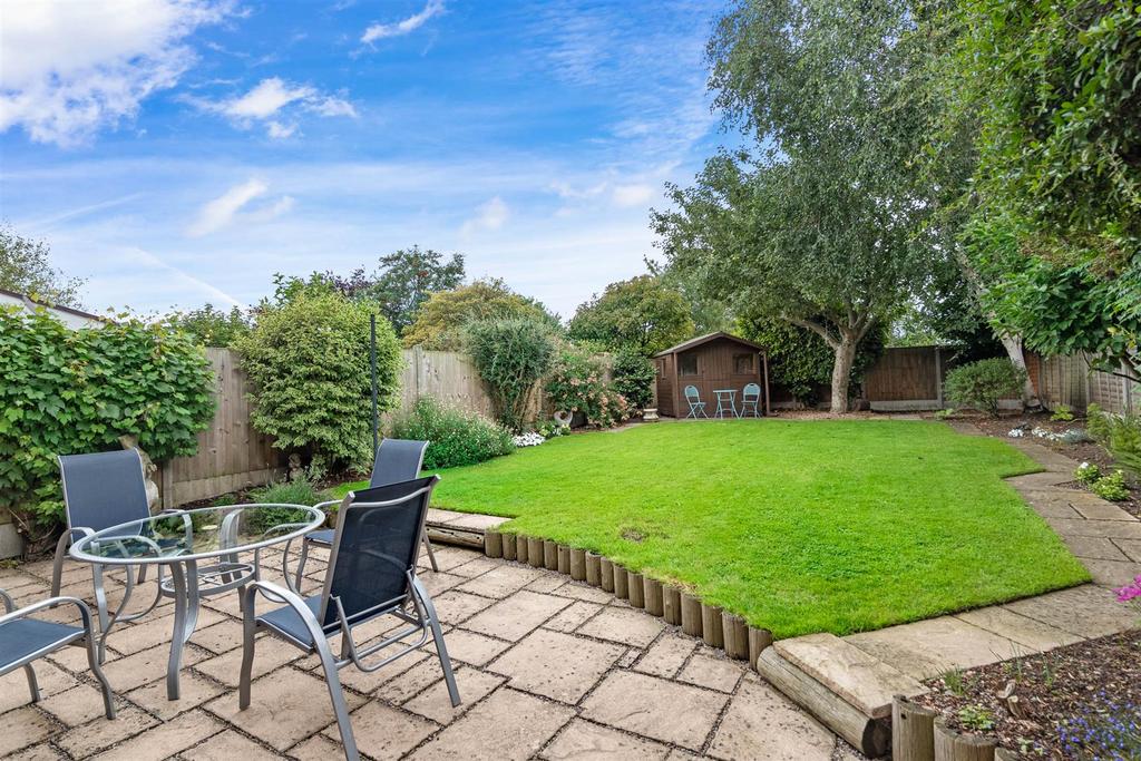 21 Himbleton Road - garden (brochure).jpg