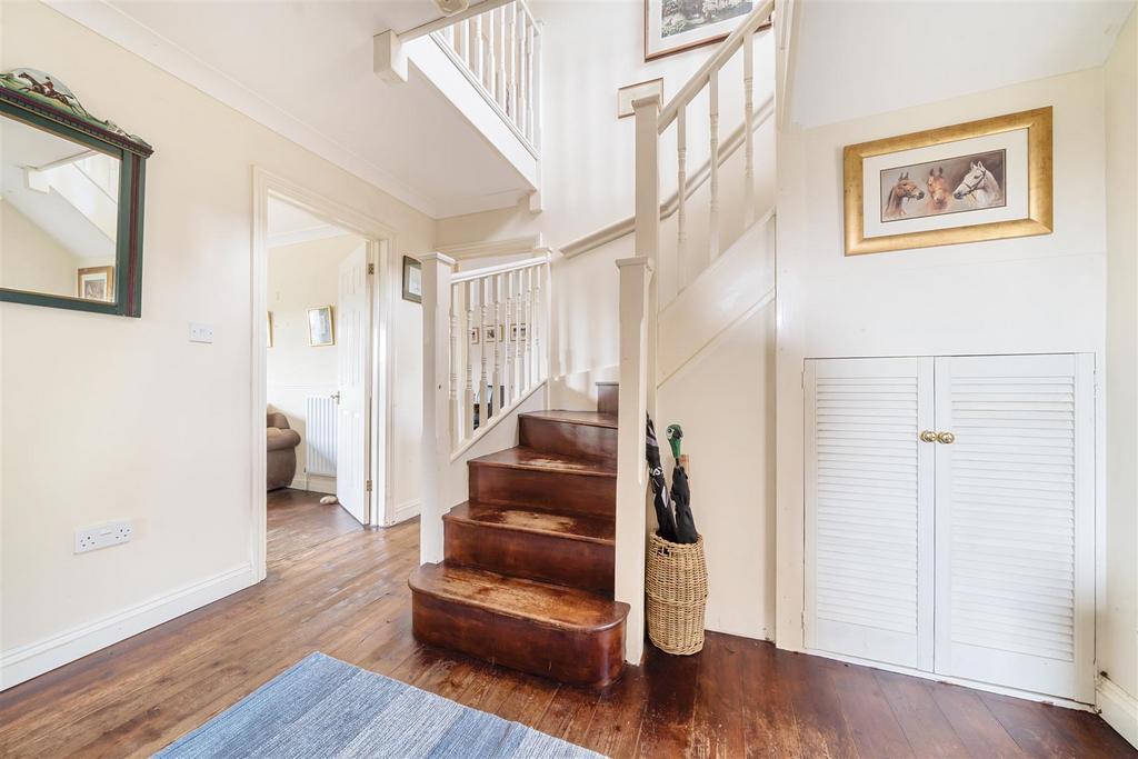 Holywell, Dorchester 5 bed semidetached house for sale £500,000