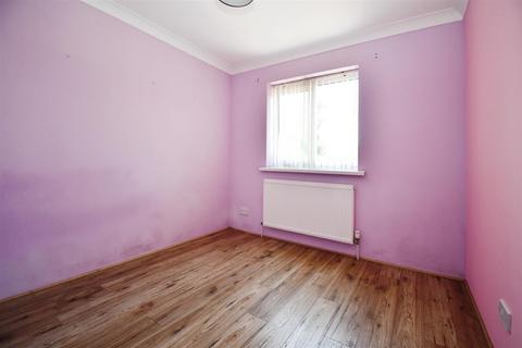 22 Manor Park, Preston, Hull, HU12 8XE
