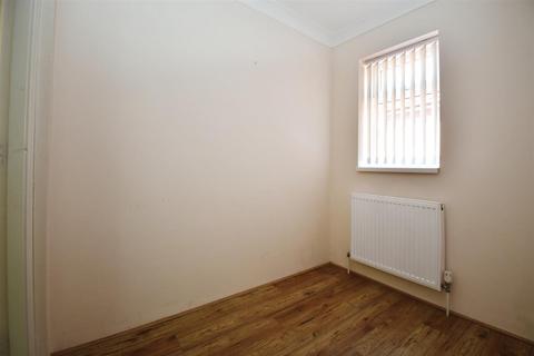 22 Manor Park, Preston, Hull, HU12 8XE
