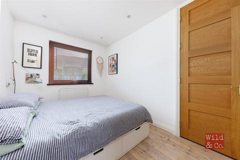 3 Lelitia Close, London, E8 4SN
