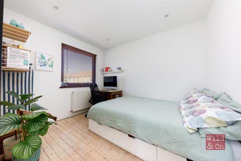 3 Lelitia Close, London, E8 4SN