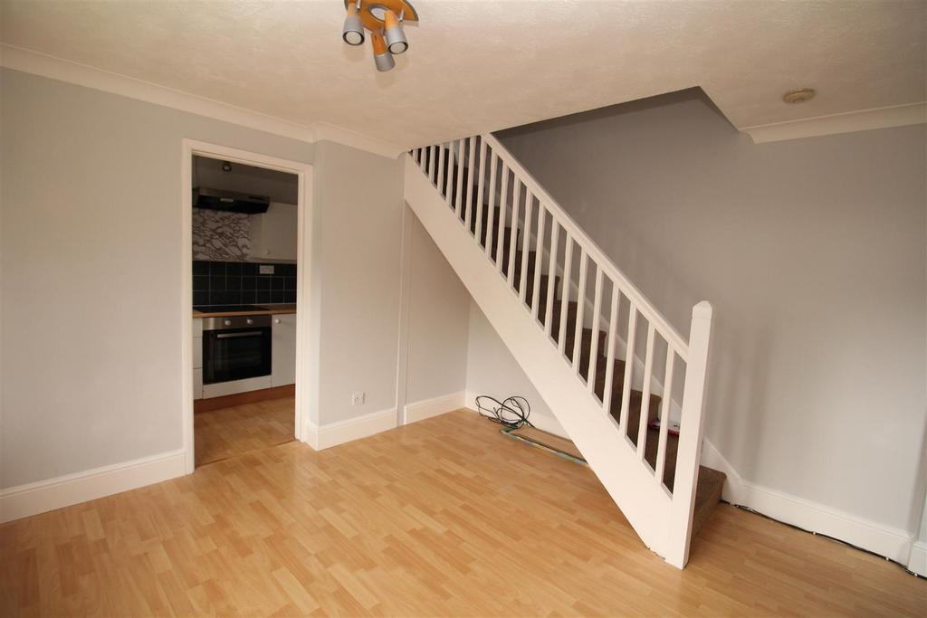 Lounge 1a.JPG