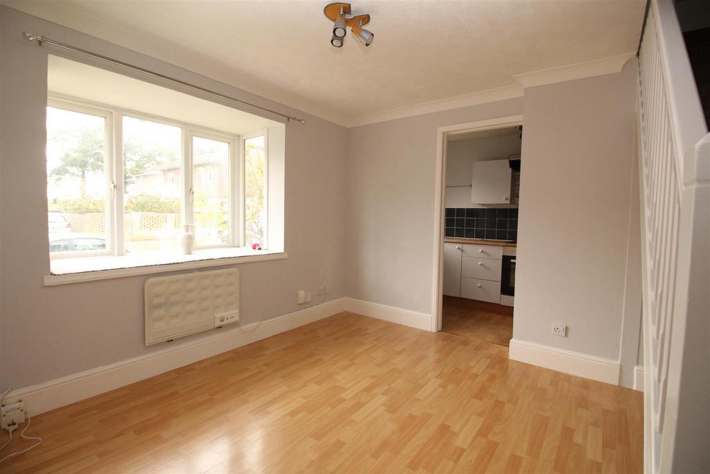 Lounge 1.JPG