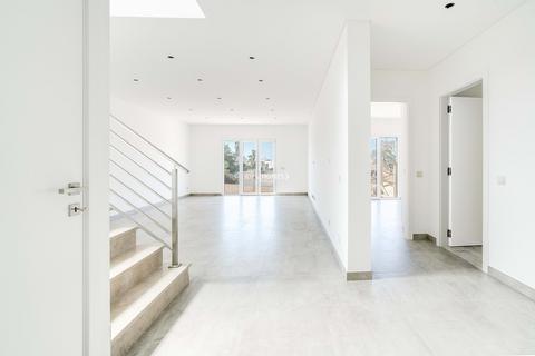 3 bedroom townhouse, Armação de Pêra,  Algarve, Portugal