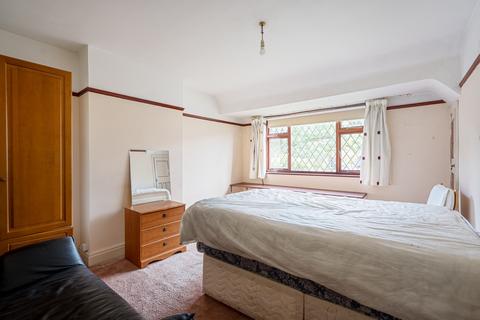 21 Hurst View Road, South Croydon, CR2 7AJ
