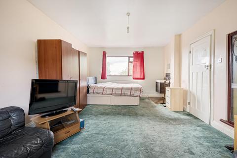 21 Hurst View Road, South Croydon, CR2 7AJ
