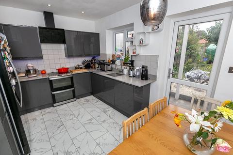 148 Capstone Road, Bromley, BR1 5NG