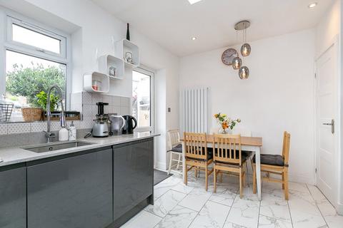 148 Capstone Road, Bromley, BR1 5NG