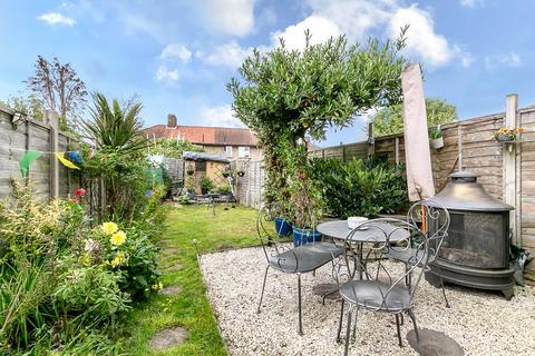148 Capstone Road, Bromley, BR1 5NG