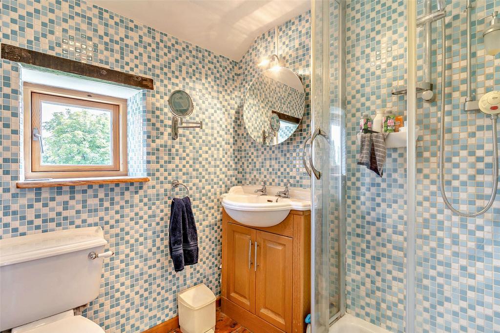 Main House- En Suite