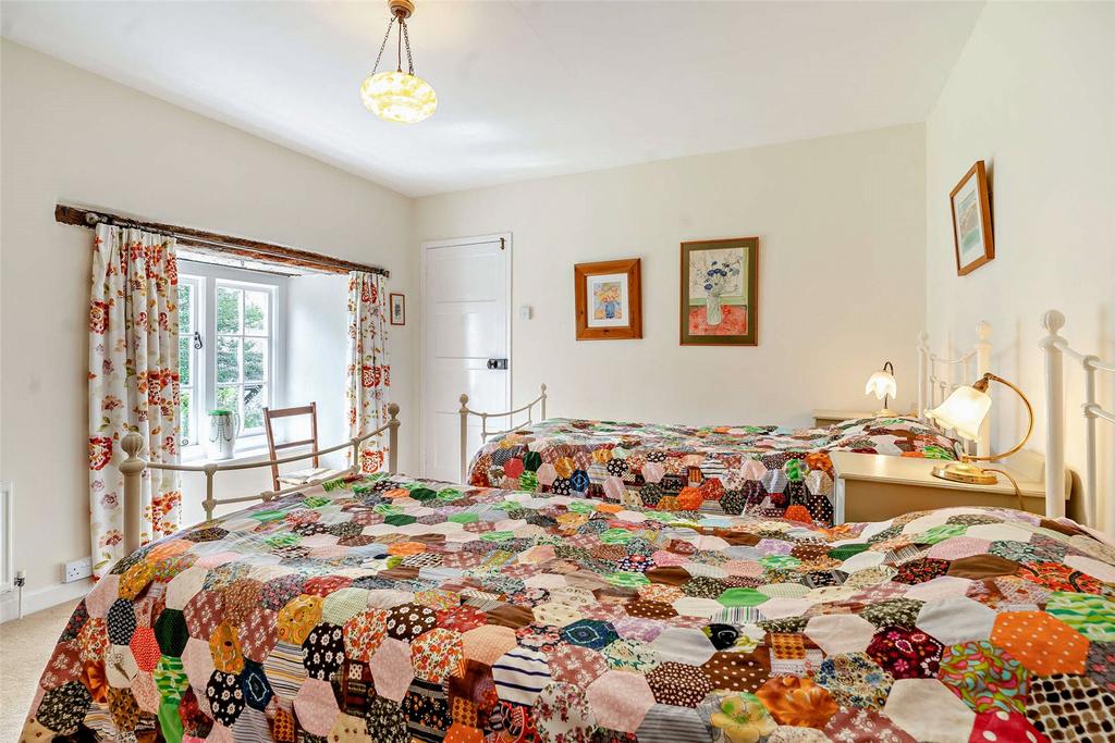 Main House-Bed 4