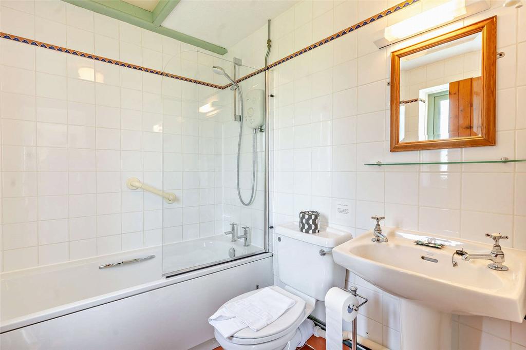 Cottage Bathroom