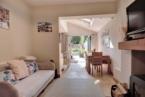 96 Reading Road, Henley-on-thames, RG9 1DN