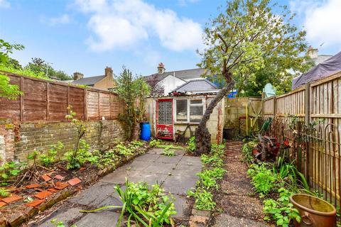 12 Mayers Road, Walmer, Deal, CT14 7RJ
