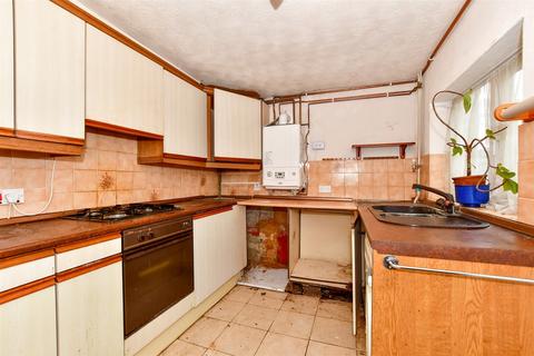 12 Mayers Road, Walmer, Deal, CT14 7RJ