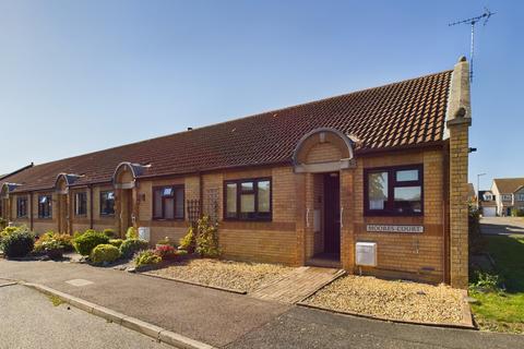 2 bedroom bungalow for sale, Moores Court, Cottenham