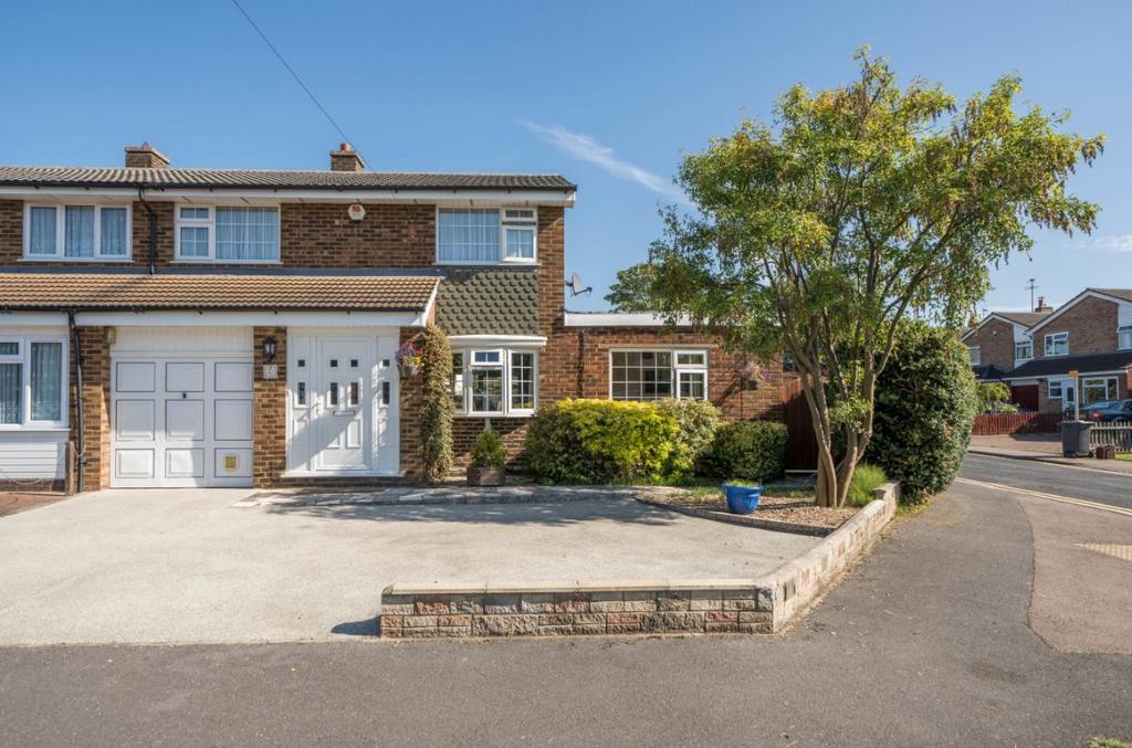 Red Lion Close, Cranfield, Bedford 3 bed semidetached house for sale