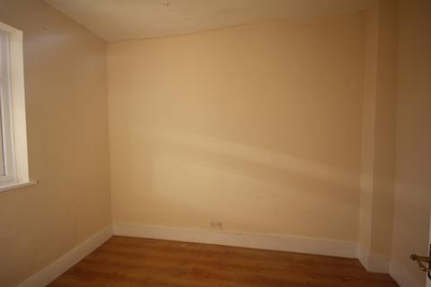 1 bedroom apartment for sale, Kensington Gardens, Ilford, Essex