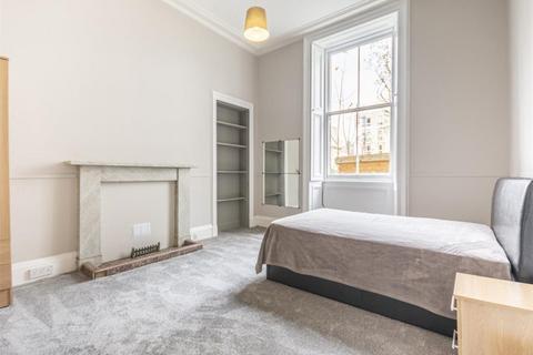 3 bedroom flat share to rent, 0006L – Lutton Place, Edinburgh, EH8 9PD
