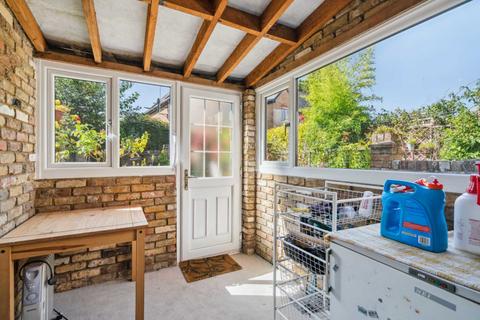 19 Glencoe Road, Bushey, WD23 3DP