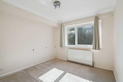 5 Parkside, Watford, WD19 4PW