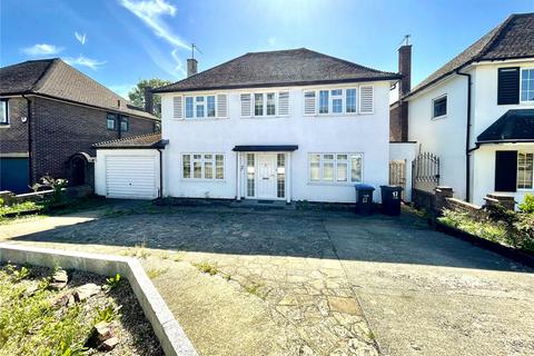 4 bedroom detached house to rent, Courtleigh Avenue, Hadley Wood, Hertfordshire, EN4