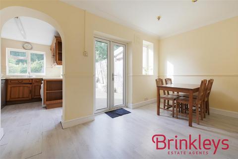 5 Pitt Crescent, London, SW19 8HT
