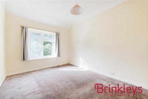 5 Pitt Crescent, London, SW19 8HT