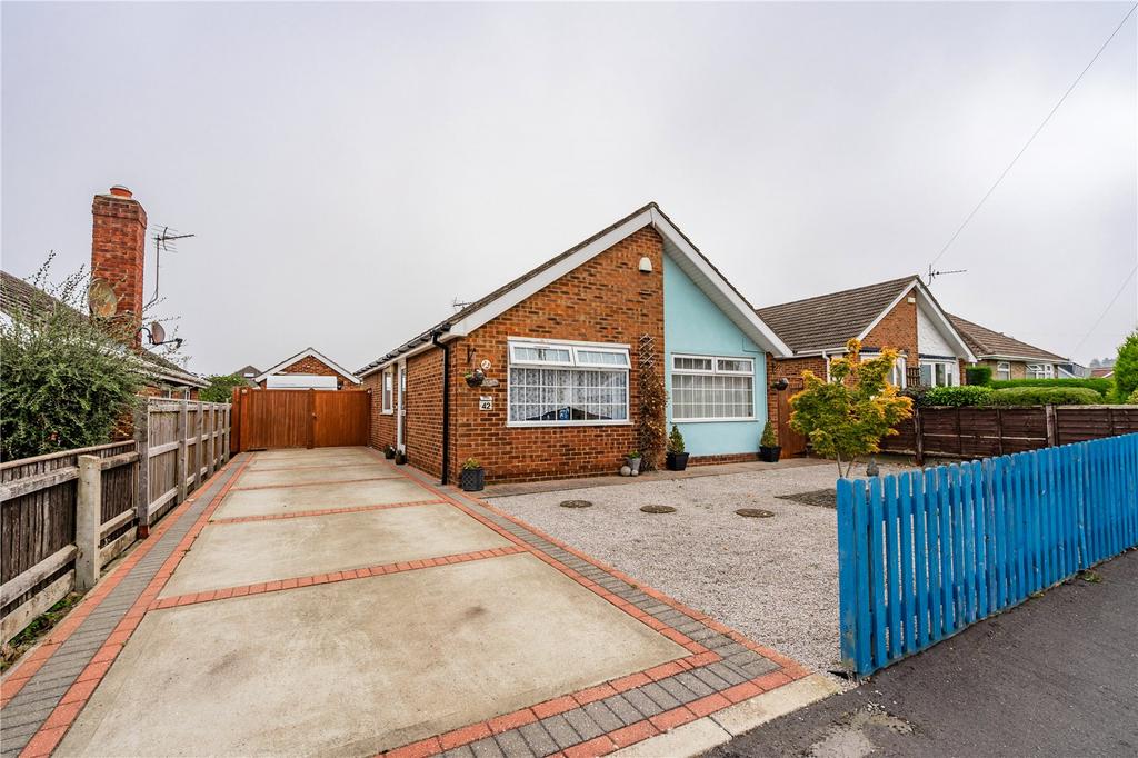 Chestnut Road, Waltham, Grimsby, Lincolnshire, DN37 3 bed bungalow for