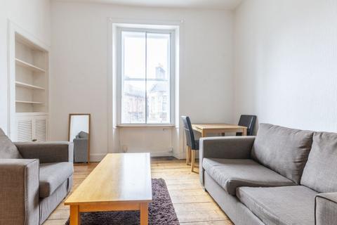 1 bedroom flat to rent, 1673L – Causewayside, Edinburgh, EH9 1QG