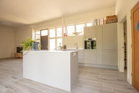 2 bedroom barn to rent, Nethergate Street, Harpley
