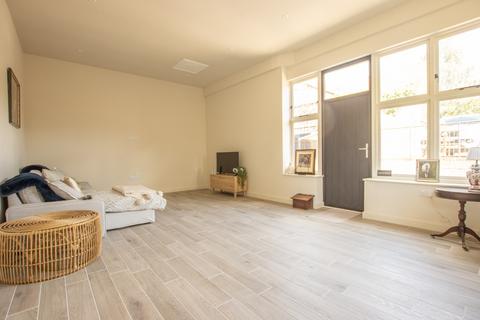 2 bedroom barn to rent, Nethergate Street, Harpley