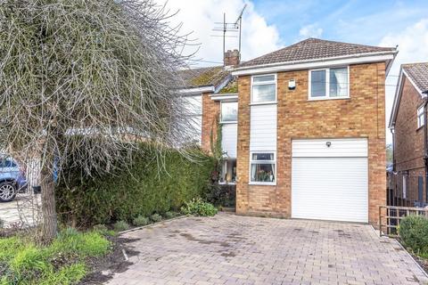 3 Abbotts Place, Chesham, HP5 3HL