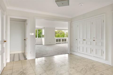 3 bedroom apartment for sale, South Lodge, 245 Knightsbridge, London, SW7