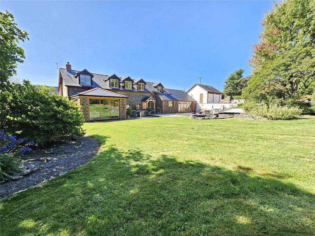 Torrington, Devon 4 bed detached house for sale £900,000