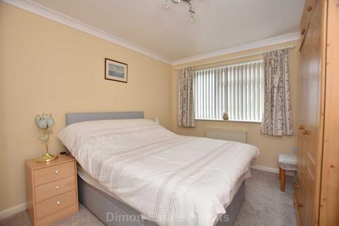 2 bedroom flat for sale, Elmhurst Road, Gosport